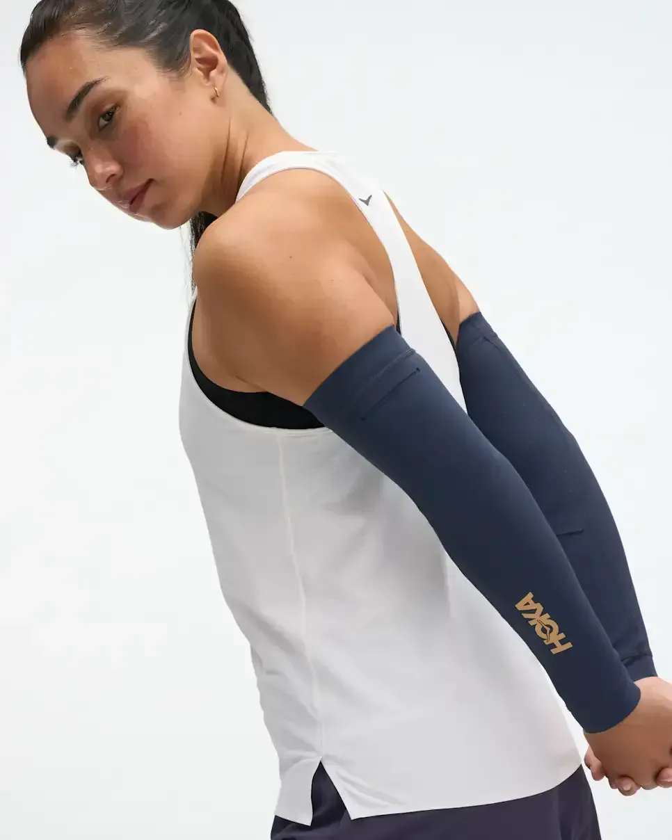 HOKA Race Day Arm Sleeve Varsity Navy Gold